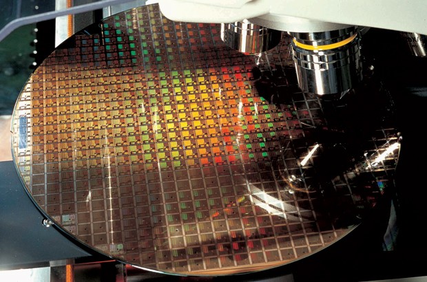  TSMC có thể đi tiên phong với dây chuyền sản xuất chip 7nm, nhưng đối thủ Samsung lại đang phát triển công nghệ 6nm. 