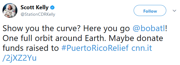  Muốn xem đường cong hả? Của anh này B.o.B! Một vòng quỹ đạo quanh Trái Đất luôn! Tốt nhất là nên gây quỹ ủng hộ cho #PuertoRicoRelief thì hơn 