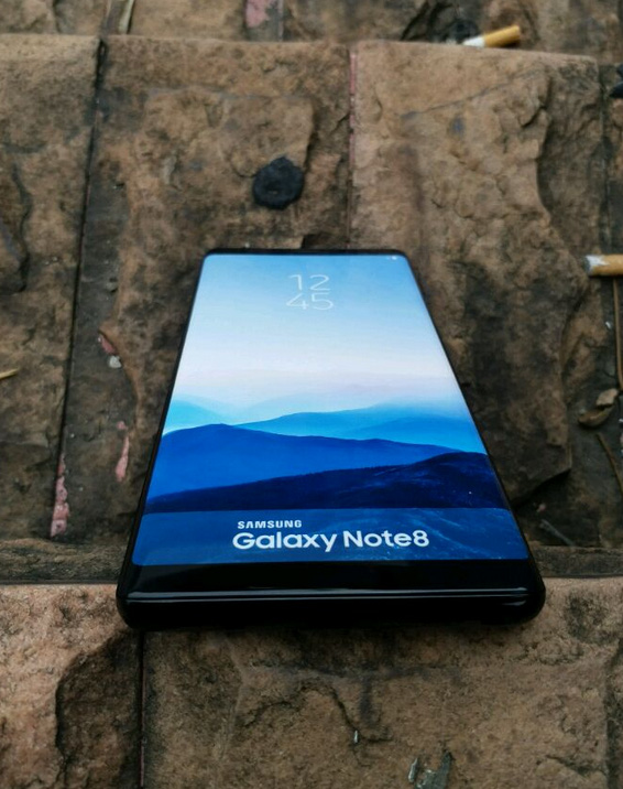  Samsung Galaxy Note 8 sẽ có màn hình vô cực tuyệt đẹp 