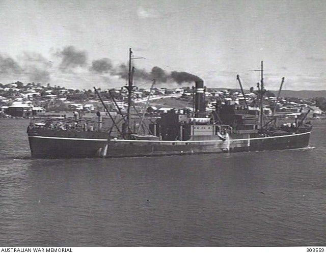  Con tàu thương gia SS Macumba trước khi xảy ra vụ tấn công 