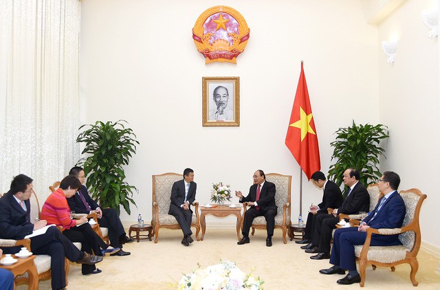 
Thủ tướng Nguyễn Xuân Phúc tiếp Chủ tịch Tập đoàn Alibaba Jack Ma. Ảnh: VGP
