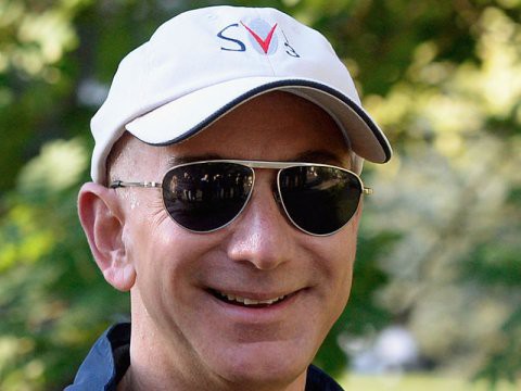  Một ngày của người giàu nhất thế giới, Jeff Bezos - Ảnh 1.