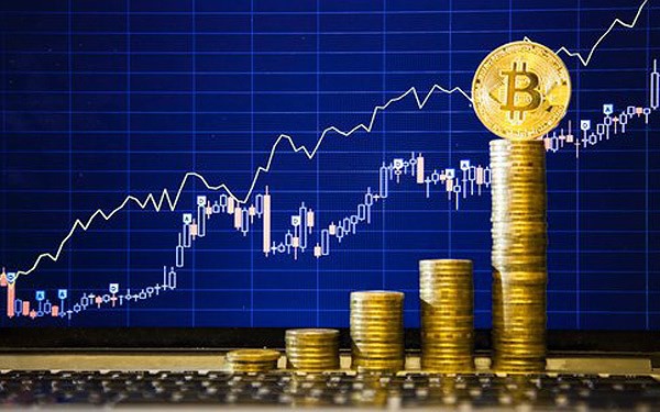 Bitcoin chạm mốc 10.000 USD/1 đồng, tăng 2.000 USD chỉ trong hai ngày - Ảnh 1.