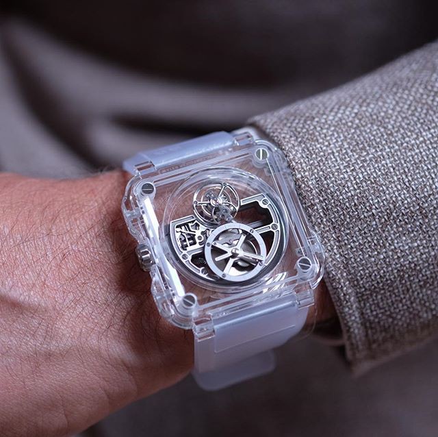 Cận cảnh Bell & Ross BR-X1 Skeleton Tourbillon Sapphire, chiếc đồng hồ đeo tay có giá gần 10 tỷ đồng - Ảnh 3.