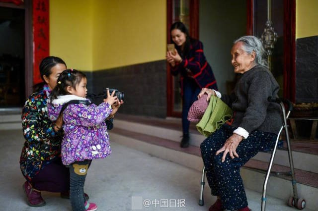 Nữ nhiếp ảnh gia cao tuổi nhất Trung Quốc: 105 tuổi vẫn miệt mài với đam mê - Ảnh 8.