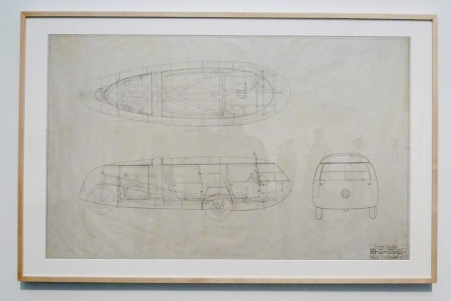  Những ý niệm và phác thảo đầu tiên của chiếc xe vào năm 1933 của Fuller 