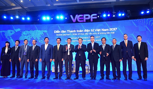  Các đại biểu chụp ảnh kỉ niệm tại VEPF 2017. Ảnh: Giang Huy. 