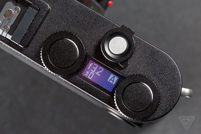 Leica CL chính thức: Máy ảnh mirrorless nhỏ gọn với thiết kế cổ điển, giá 2795 USD - Ảnh 4.