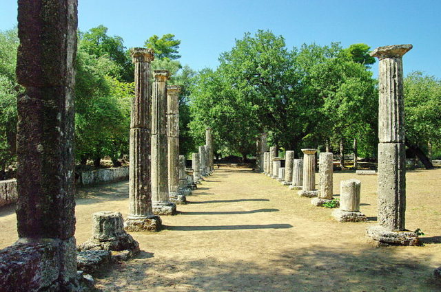  Đường đua Olympic thời cổ đại. 