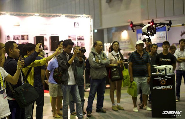  Trưng bày công nghệ flycam tại triển lãm VIBA SHOW năm ngoái 