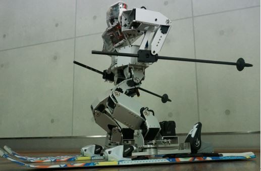  Không chỉ con người mà robot giờ đây cũng đã có thể tham gia thi đấu tại một sự kiện thể thao chuyên nghiệp. 