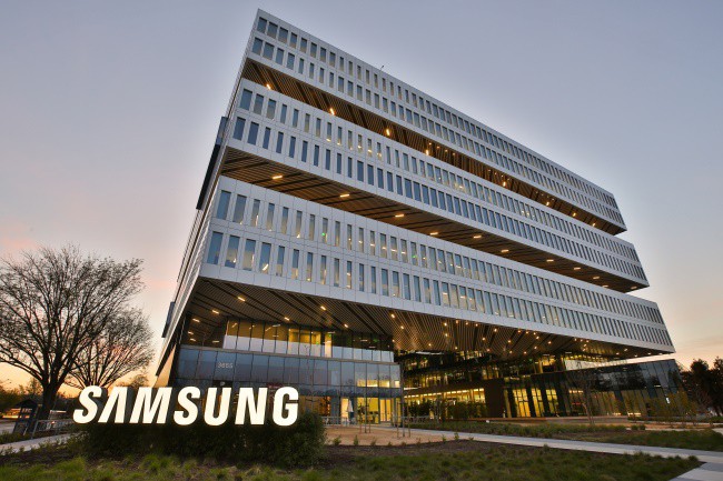 Các nhân viên thuộc bộ phận chip của Samsung được thưởng lớn do ăn nên làm ra trong năm 2017 - Ảnh 1.