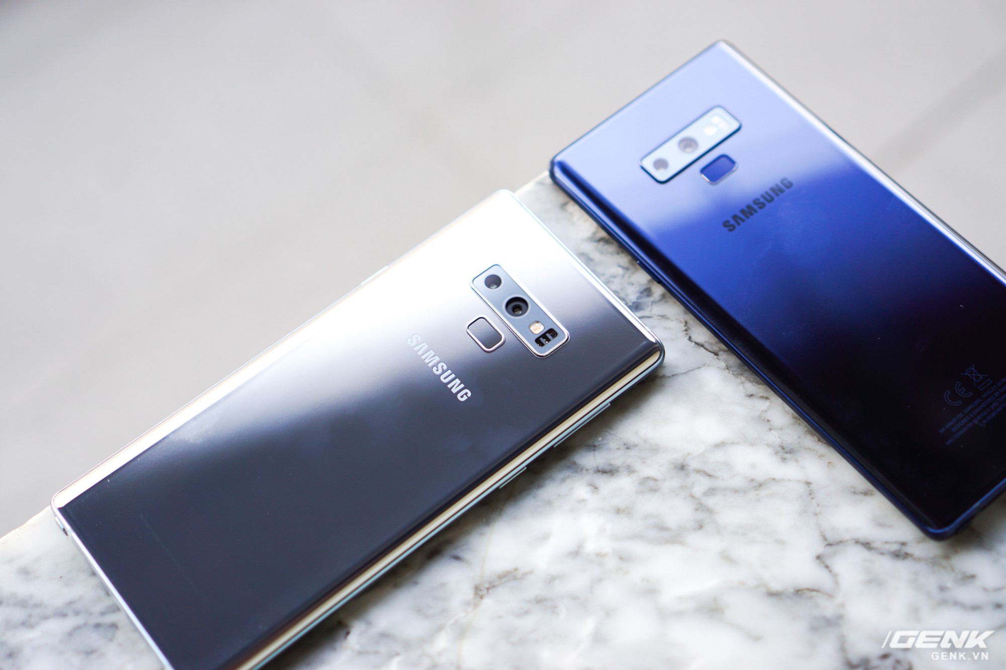 Cận cảnh Galaxy Note9 phi&ecirc;n bản Silver: m&agrave;u bạc sang chảnh, chỉ c&oacute; 1 SIM, chưa c&oacute; h&agrave;ng ch&iacute;nh h&atilde;ng - Ảnh 13.