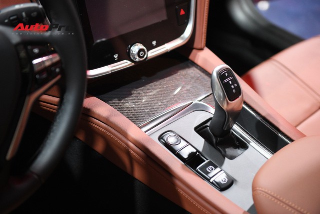 Chùm ảnh nội thất sedan VinFast LUX A2.0: Sang trọng và hiện đại hệt xe châu Âu - Ảnh 7.