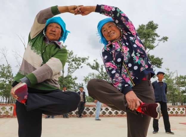 Số người cao tuổi chơi Internet ở Trung Quốc nhiều hơn cả dân số Đức - Ảnh 1.