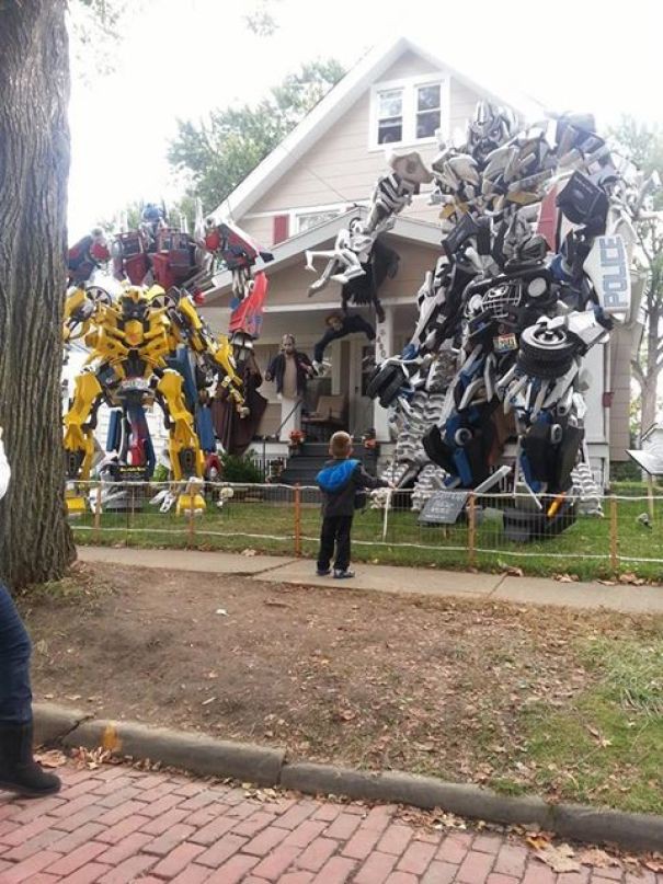 20 cách trang trí nhà cửa dịp Halloween khiến bọn trẻ phải khóc thét khi đến xin kẹo - Ảnh 11.