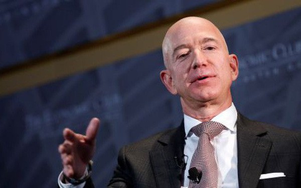 Không phải CEO Amazon, đây mới là công việc quan trọng nhất tỷ phú Jeff Bezos đang làm - Ảnh 1.