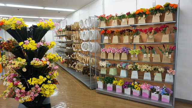 Cửa hàng Daiso 100 yên 7 tầng lớn nhất Nhật Bản có gì đặc biệt? - Ảnh 15.