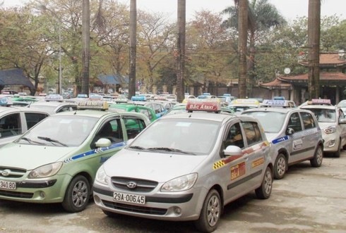 Taxi Hà Nội sẽ có “màu áo” riêng, taxi “dù” hết đường sống? - Ảnh 2.