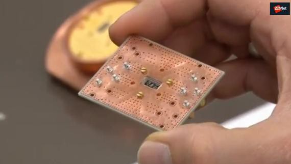 Các nhà nghiên cứu IBM tìm ra cách đơn giản hóa quá trình sản xuất chip 7nm - Ảnh 1.