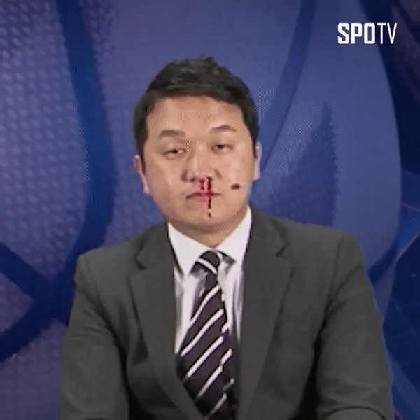 Lỗ mũi ăn trầu vẫn bình tĩnh dẫn chương trình, MC thể thao Hàn Quốc khiến Internet không thể nhịn cười - Ảnh 2.