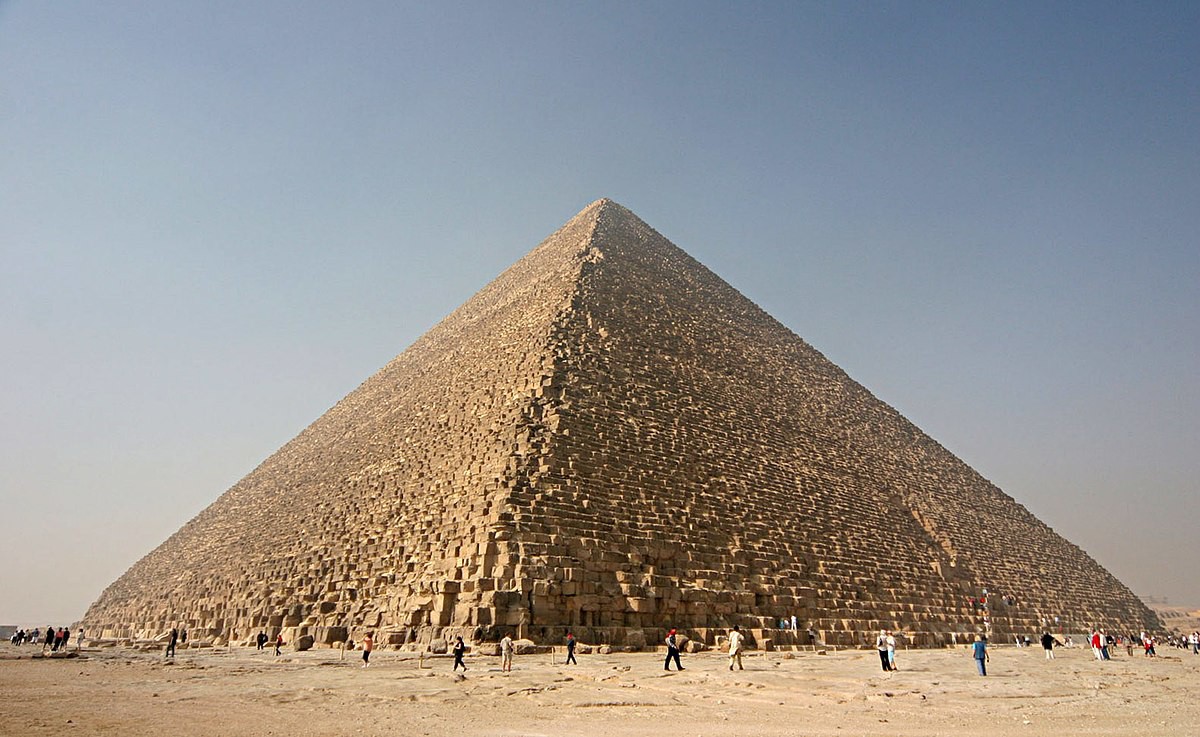 Nhờ vật lý, ta đã biết cách người Ai Cập cổ đại xây kim tự tháp ...