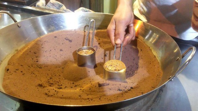 Đến Thổ Nhĩ Kỳ thưởng thức cà phê cát nằm trong danh sách văn hóa phi vật thể của nhân loại - Ảnh 2.