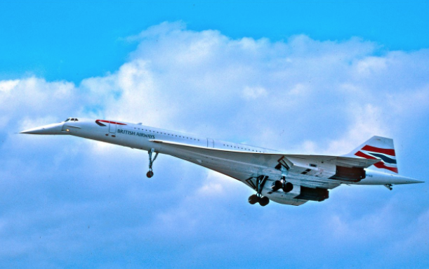 
Chiếc Concorde đang cất cánh
