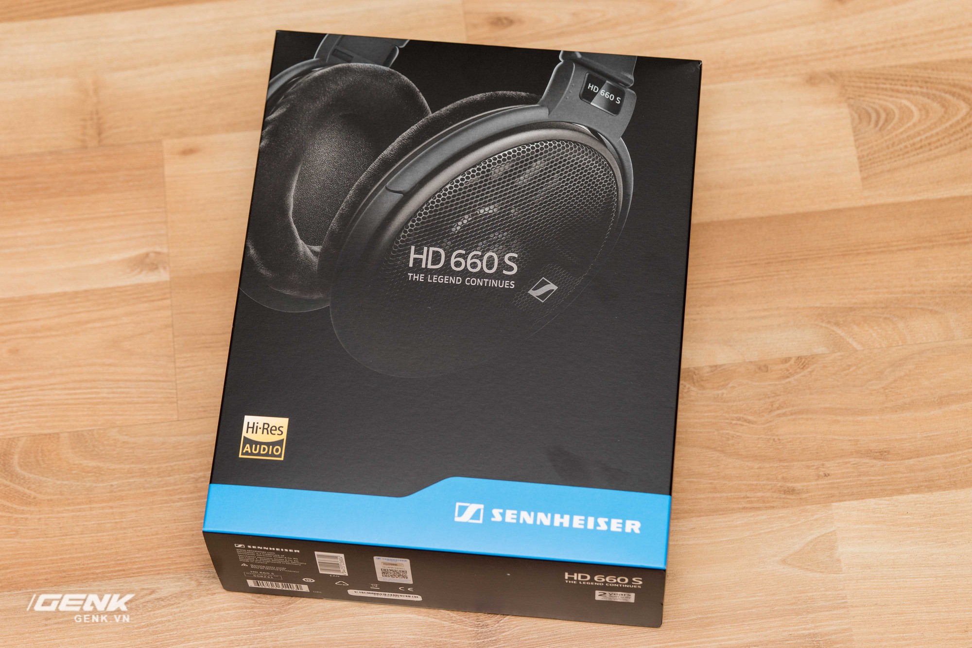 Mở hộp tai nghe cao cấp Sennheiser HD660s: Viết tiếp trang sử vàng