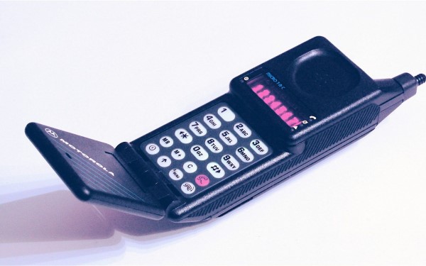 Cách mạng ĐTDĐ: Từ Motorola DynaTAC (1983) đến Samsung Galaxy S9 (2018) - Ảnh 5.