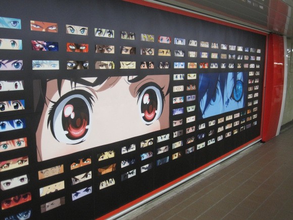 Netflix phủ kín ga tàu đông đúc nhất Tokyo bằng 280 đôi mắt của nhân vật anime - Ảnh 4.