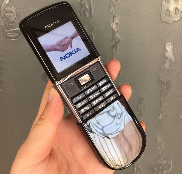  Nokia 8800 