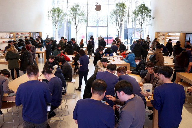 Cửa hàng Apple Store đầu tiên tại Hàn Quốc có ý nghĩa thế nào đối với người tiêu dùng tại quê nhà Samsung? - Ảnh 5.