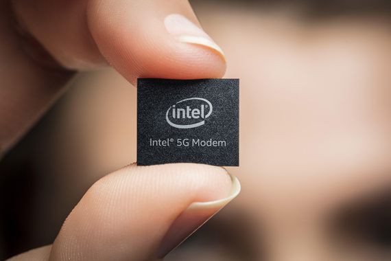  Gã khổng lồ Intel đang rất nỗ lực để quay trở lại thị trường chip di động. 