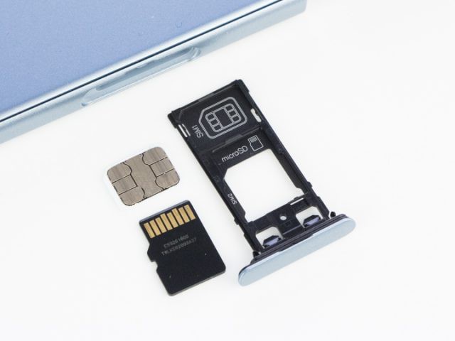  Nhiều thiết bị chỉ có khe SIM lai nên không thể dùng 2 SIM thẻ nhớ được. 