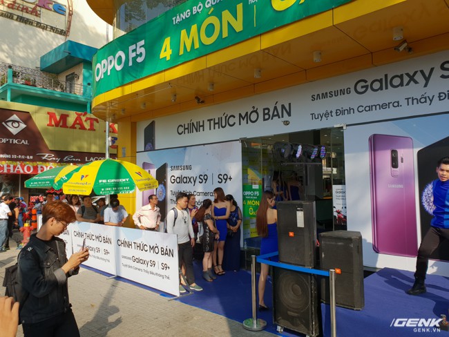 Hôm nay, bộ đôi Samsung Galaxy S9/S9 chính thức mở bán tại Việt Nam: phiên bản Tím Lilac có lượng đặt hàng trước vượt mong đợi - Ảnh 3.