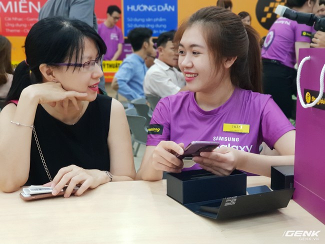 Hôm nay, bộ đôi Samsung Galaxy S9/S9 chính thức mở bán tại Việt Nam: phiên bản Tím Lilac có lượng đặt hàng trước vượt mong đợi - Ảnh 13.