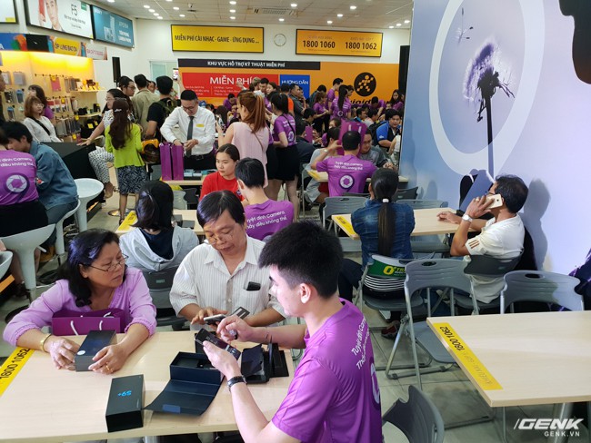 Hôm nay, bộ đôi Samsung Galaxy S9/S9 chính thức mở bán tại Việt Nam: phiên bản Tím Lilac có lượng đặt hàng trước vượt mong đợi - Ảnh 14.