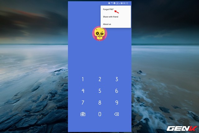  Trường hợp bạn quên mất mã PIN, hãy nhấp vào biểu tượng mặt trời ở màn hình khóa Skullock và nhấp vào dòng “Forgot PIN”. Lúc này bạn hãy nhập địa chỉ email mà mình đã cài đặt ở lần đầu sử dụng để Skullock gửi mã PIN mới về cho bạn. 