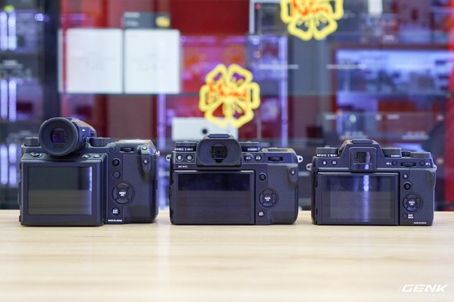 Trên tay máy ảnh đầu bảng X-H1 mới ra mắt của Fujifilm: dáng vẻ vẫn rất gọn gàng, nhiều cải tiến hơn hẳn dòng X-T, giá gần 47 triệu đồng - Ảnh 7.