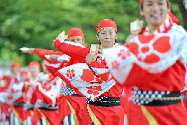 Câu chuyện về Yosakoi: Điệu nhảy vực tinh thần Nhật Bản sau chiến tranh rồi trở nên nổi tiếng toàn thế giới - Ảnh 2.