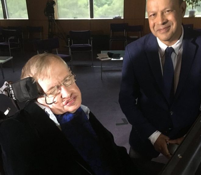 Nội dung buổi phỏng vấn cuối cùng của Stephen Hawking bàn bạc về sự kiện thiên văn hiếm có hồi năm ngoái: hai ngôi sao neutron va chạm - Ảnh 2.