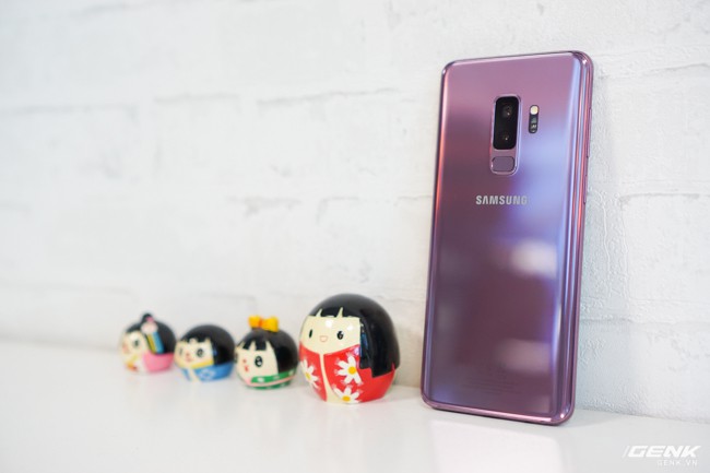 Mở hộp Samsung Galaxy S9 Tím Lilac bản chính thức: Đẳng cấp thời trang là đây! - Ảnh 1.