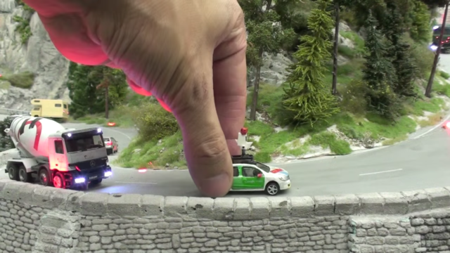 Google dùng xe Street View tí hon để quay phim thành phố mô hình, kết quả thu được cực kỳ tuyệt vời - Ảnh 5.