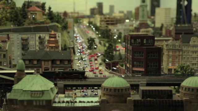 Google dùng xe Street View tí hon để quay phim thành phố mô hình, kết quả thu được cực kỳ tuyệt vời - Ảnh 17.
