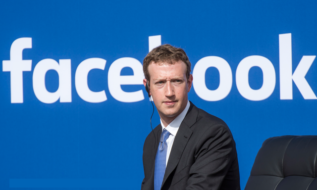  14 năm hoạt động của Facebook luôn ngập tràn những lời xin lỗi về vấn đề bảo mật thông tin người dùng. 