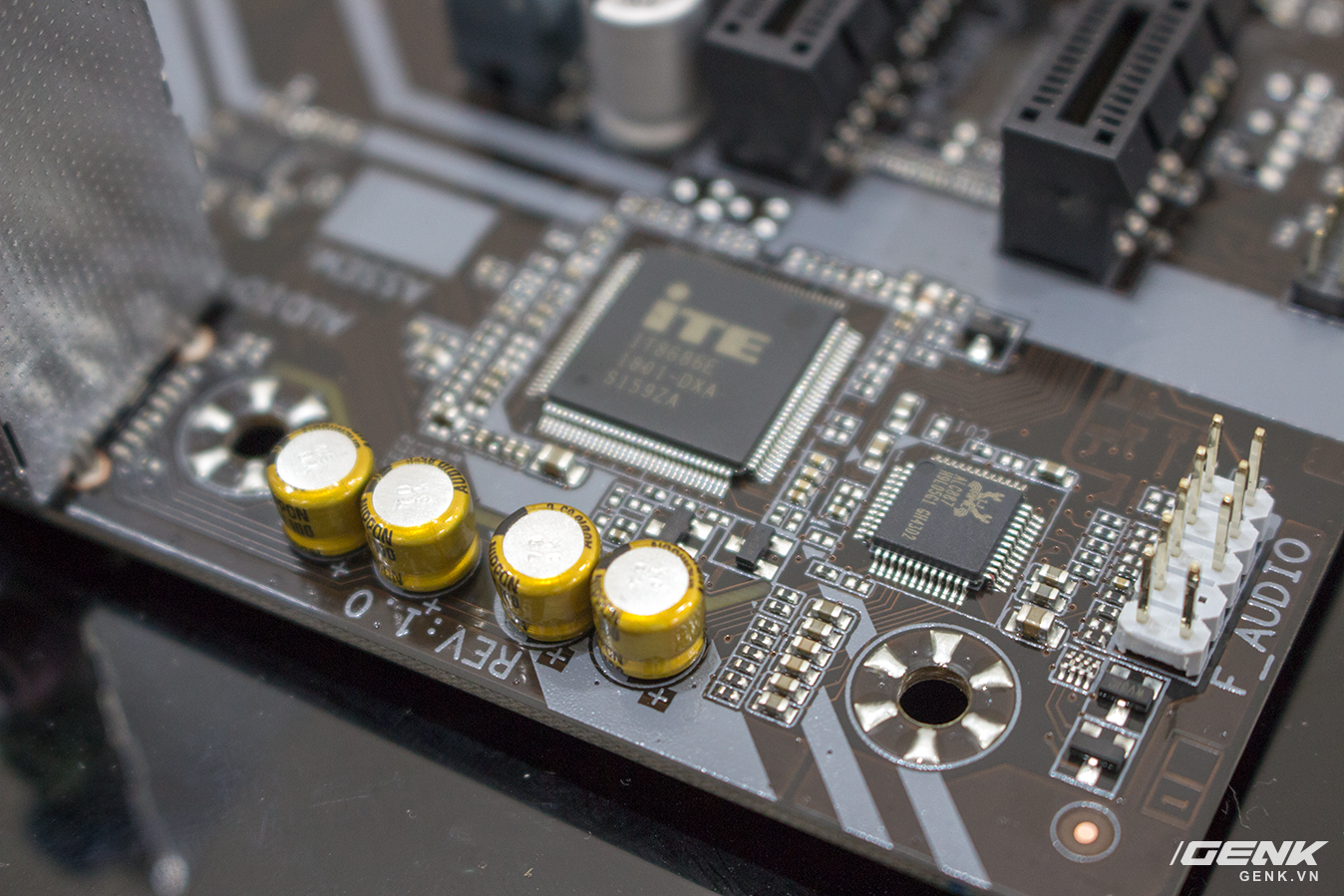 Mở hộp bộ đ&ocirc;i bo mạch chủ Gigabyte H310M DS2 v&agrave; B360M Aorus Gaming 3: Đ&atilde; đến l&uacute;c n&acirc;ng cấp m&aacute;y t&iacute;nh rồi c&aacute;c game thủ ơi! - Ảnh 13.