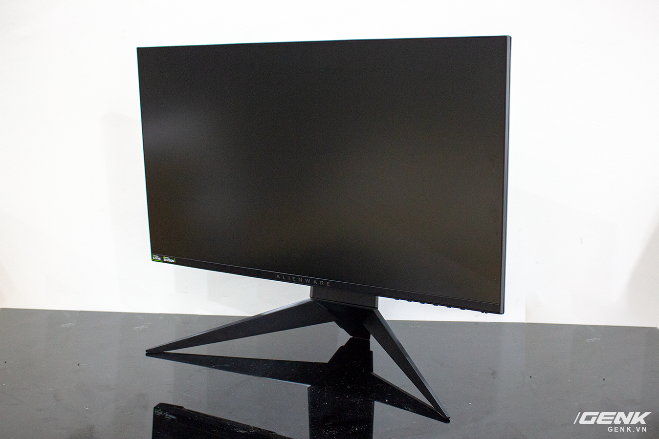 Alienware AW2518H Gaming Monitor: Chỉ là màn hình chơi game thôi, có ...