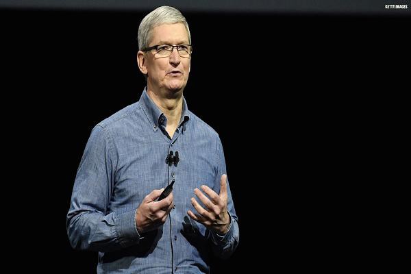  Bài học đắt giá mà CEO Apple Tim Cook học được từ ông chủ quá cố Steve Jobs: Mục đích sống của chúng ta là phục vụ nhân loại này! - Ảnh 1.