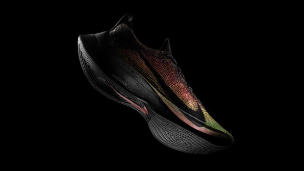 Flyprint: Công nghệ dệt 3D tối tân giúp Nike tăng tốc độ gia công giày lên 16 lần - Ảnh 5.